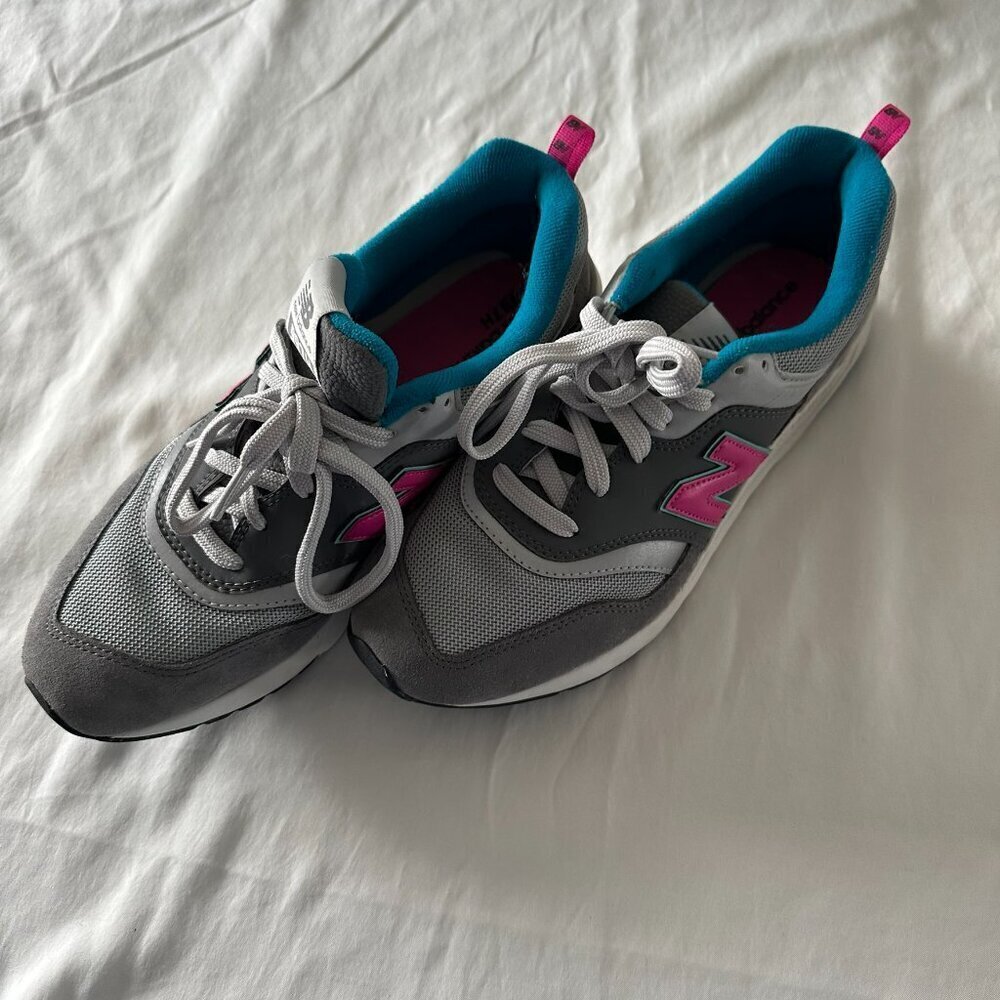 New Balance 997 Castlerock CM997HAH Grey Blue Pink - Picture 4 of 4